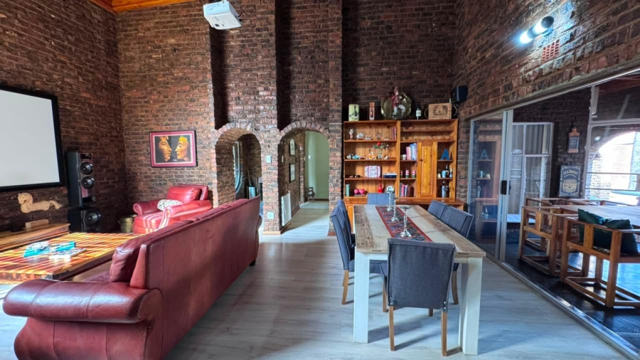 5 Bedroom Property for Sale in Royldene Northern Cape